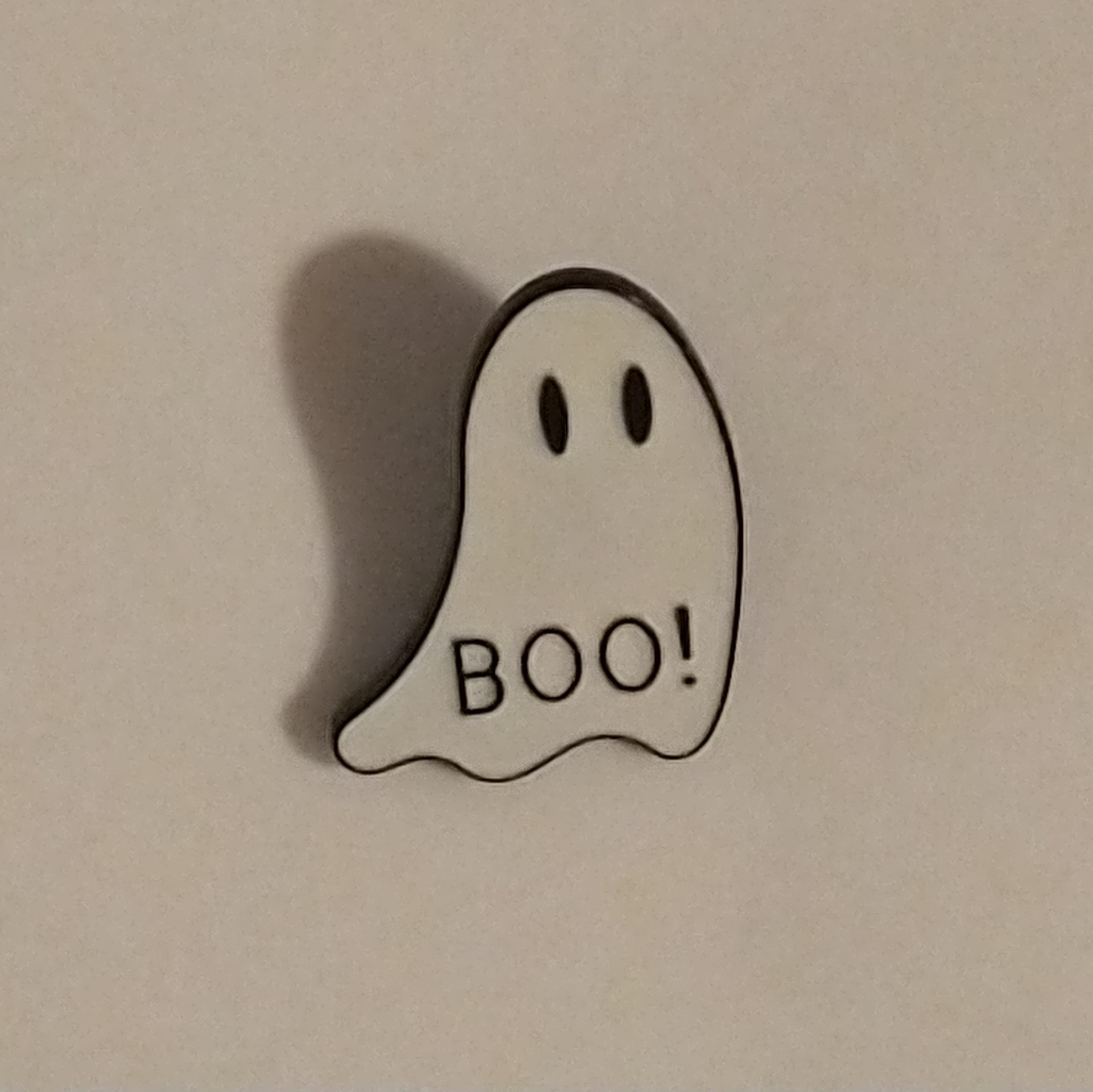๐ง 3/$30 Boo! Spooky Ghost Enamel Pin NEW